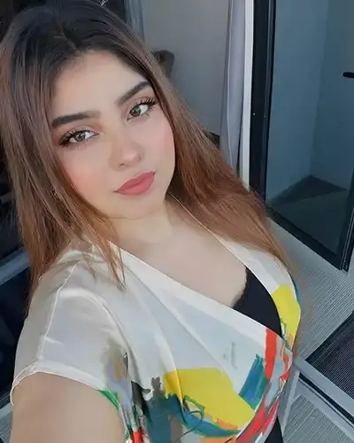 Kadur Escort